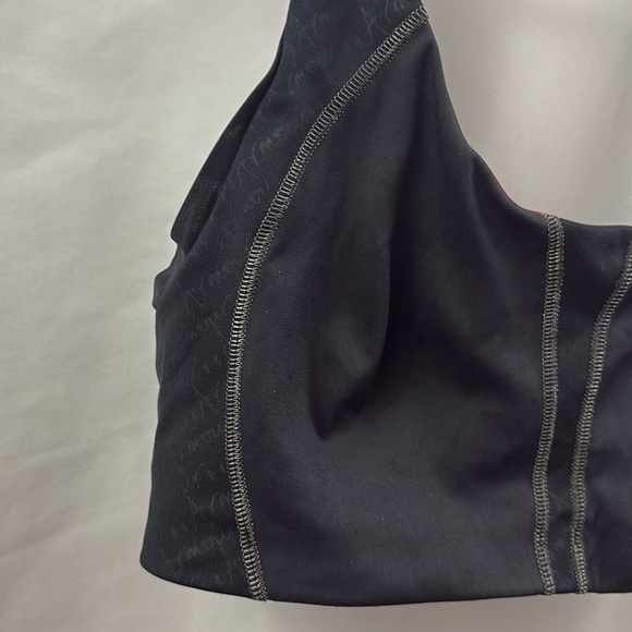 Under Armour Sports Bra Heat Gear 34D Black - Picture 3 of 11